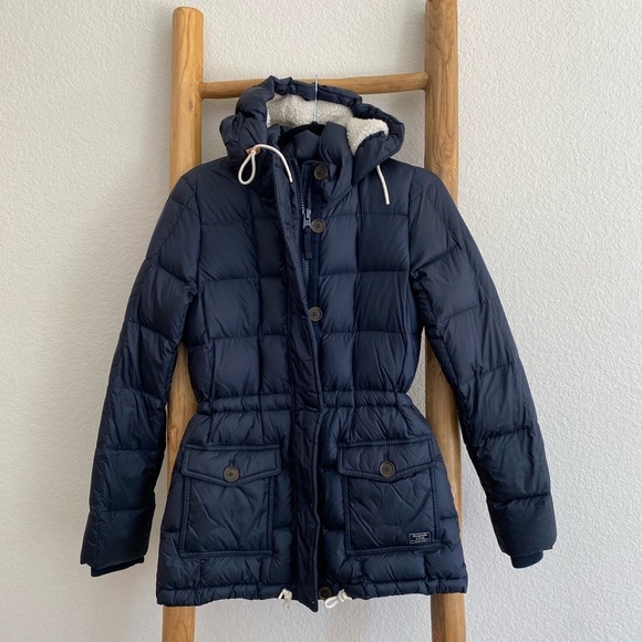 Abercrombie & Fitch Women’s Navy Blue Down Puffer Jacket Size Small Fall - Picture 1 of 11